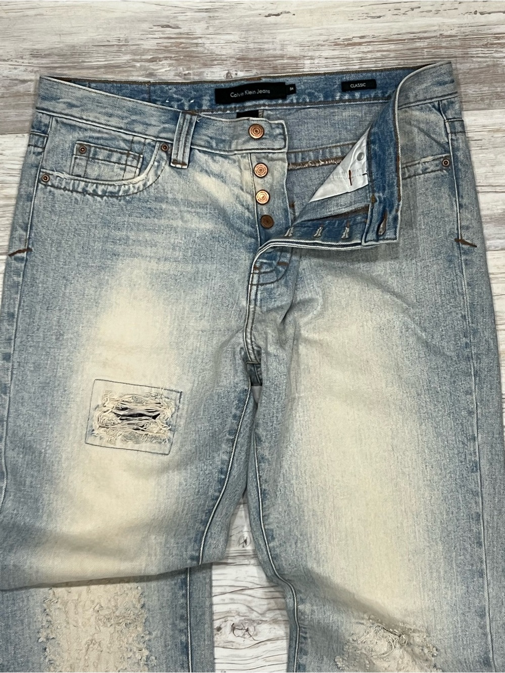 Calvin Klein Jeans Light Blue Relaxed Fit Distressed Denim - Picture 5 of 5